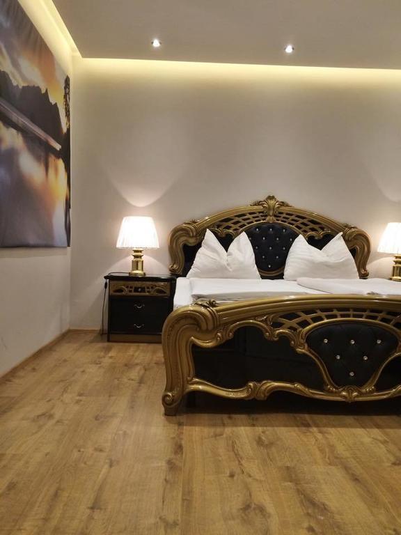 Stadthotel Restaurant Auerhahn Феклабрук Номер фото